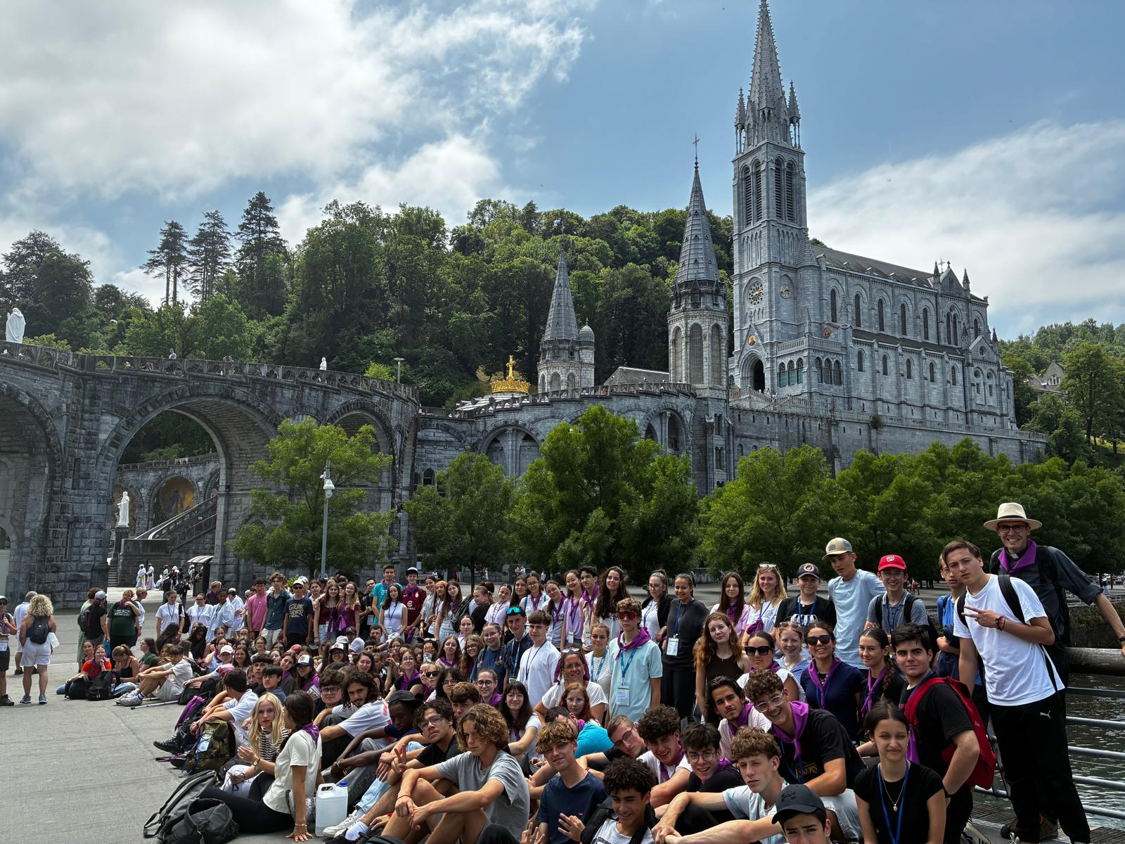 lourdes1